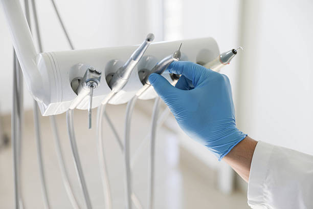 Professional Emergency Dentist technician working in South Lancaster, MA